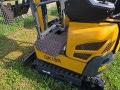 CFG QK18R Mini Excavator w/ Thumb, Pilot Controls & Blade
