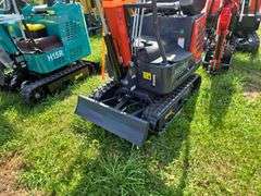 CFG MX15RX Mini Excavator w/ Thumb, Pilot Controls & Blade
