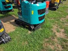 CFG H15R Mini Excavator w/ Thumb, Pilot Controls & Blade