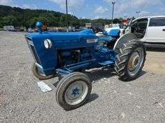 Ford 2000 Tractor