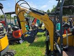 CFG QK18R Mini Excavator w/ Thumb, Pilot Controls & Blade
