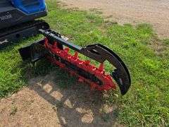 Mini Skidloader Trencher