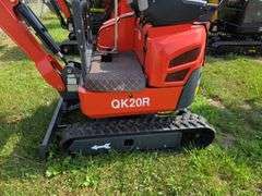CFG QK20R Mini Excavator w/ Hyd. Thumb, Blade & Pilot Controls