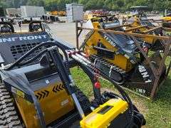 Infront YF380 Mini Skid Loader w/ 4 in 1 Bucket