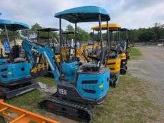 Infront YFE15 Mini Excavator w/ Thumb & Canopy