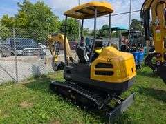 CFG MX50R Mini Excavator w/ Hyd. Thumb, Blade & Pilot Controls