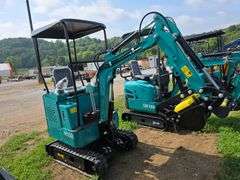 CFG H15R Mini Excavator w/ Thumb, Pilot Controls & Blade