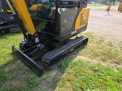 CFG QNT30 Mini Excavator w/ Cab, Hyd. Thumb, Blade & Pilot Controls
