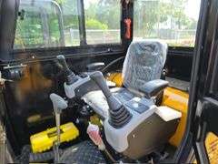 CFG QNT30 Mini Excavator w/ Cab, Hyd. Thumb, Blade & Pilot Controls