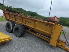 Knight Protwin Slinger Manure Spreader
