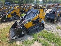 Infront YF380 Mini Skid Loader w/ 4 in 1 Bucket