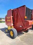 New Holland 648 Round Baler