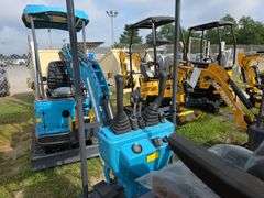 Infront YFE15 Mini Excavator w/ Thumb & Canopy