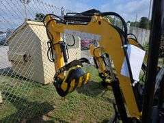 Infront YFE18 Mini Excavator w/ Thumb & Canopy