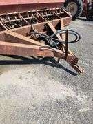 International 510 15' Grain Drill