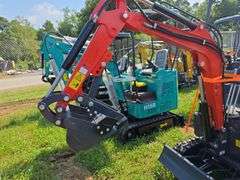 CFG MX15RX Mini Excavator w/ Thumb, Pilot Controls & Blade