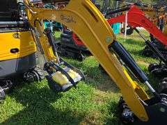 CFG XZ20R Mini Excavator w/ Thumb, Pilot Controls & Blade