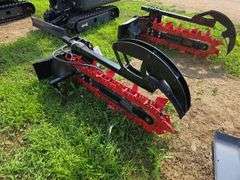 Mini Skidloader Trencher