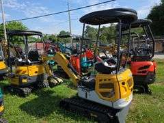 CFG XZ20R Mini Excavator w/ Thumb, Pilot Controls & Blade