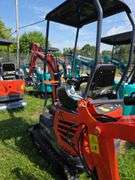 CFG MX15RX Mini Excavator w/ Thumb, Pilot Controls & Blade