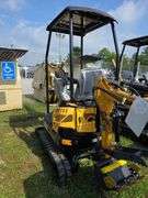 Infront YFE18 Mini Excavator w/ Thumb & Canopy
