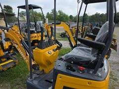 Infront YFE15 Mini Excavator w/ Thumb & Canopy