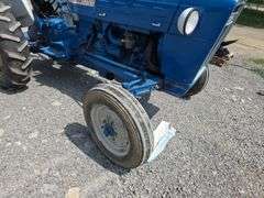 Ford 2000 Tractor