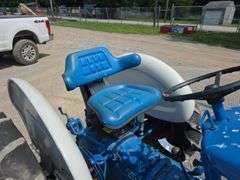 Ford 2000 Tractor