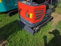 CFG MX15RX Mini Excavator w/ Thumb, Pilot Controls & Blade