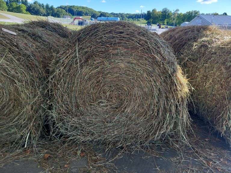 2 Round Bales 1st Mixed Grass (4x4)