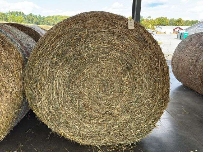 2 Round Bales 1st Alfalfa (4x5)