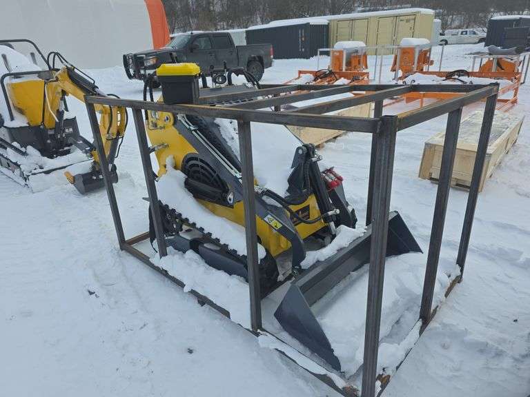 Landhonor LDR-T460K1 Mini Skid Loader
