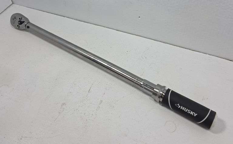 HUSKY 1/2" DRIVE TORQUE WRENCH
