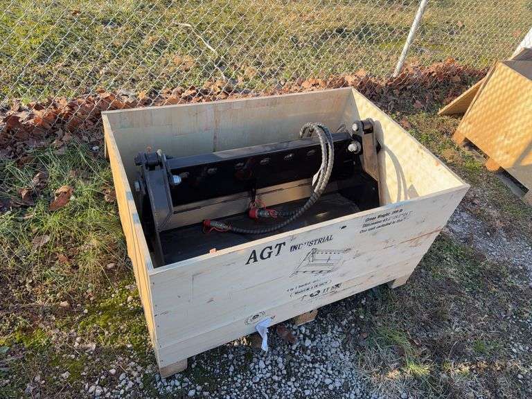 AGT Mini Skid Loader 4 in 1 Bucket