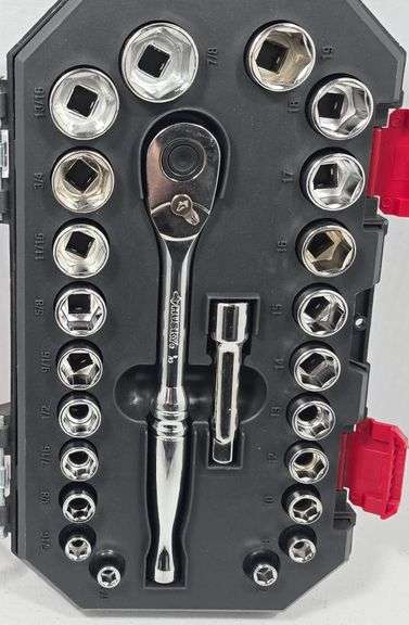HUSKY 3/8" DRIVE SOCKET AND RATCHET SET (SAE & METRIC)