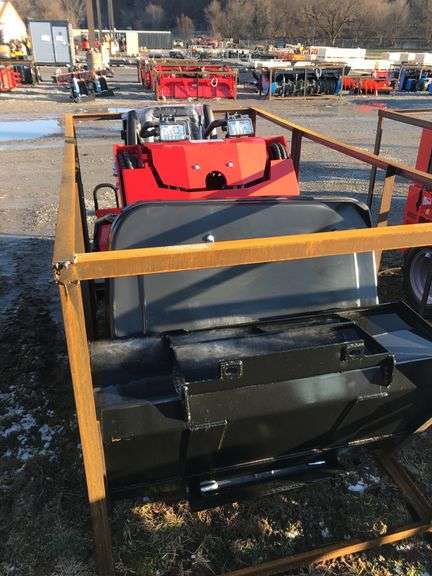 AGT SDA-140T Seated Mini Skid Loader