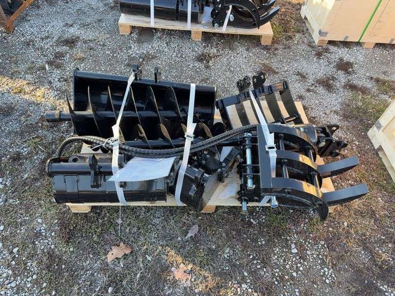 AGT 9pc Mini Excavator Attachment Set