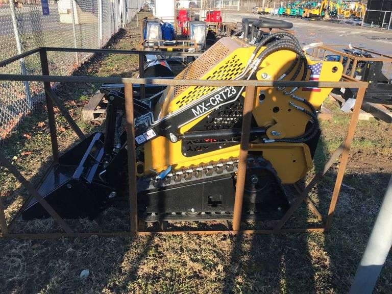 AGT MX-CRT23 Mini Skid Loader