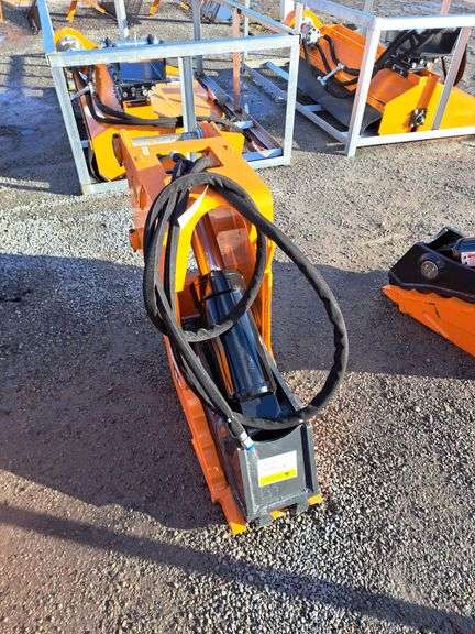 Wolverine excavator hydraulic grabber