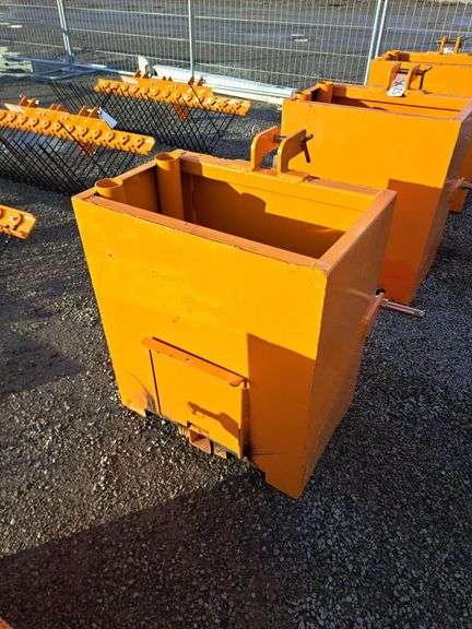 Wolverine 23" 3pt ballast box