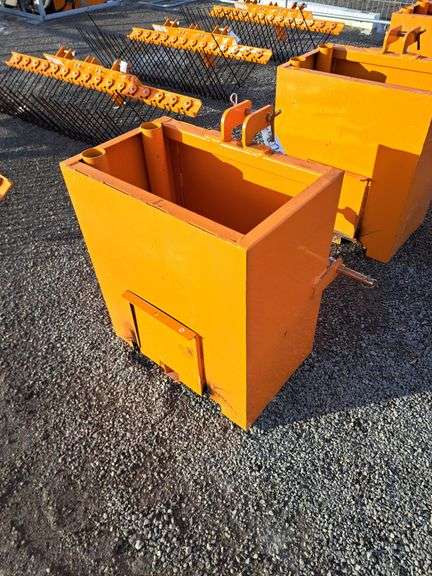 Wolverine 23" 3pt ballast box