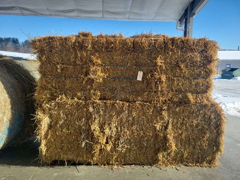 2 Large Squares Wheat Straw (3x3x7)