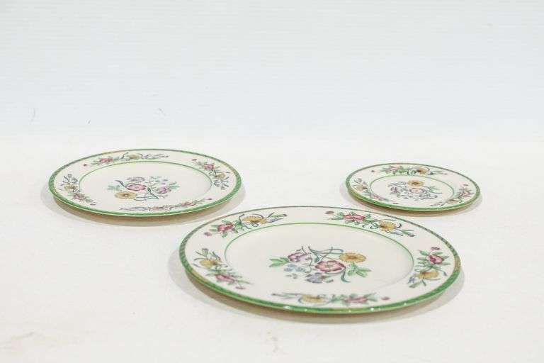 Coxon Belleek dinner plate, salad and bread & butter Carnation