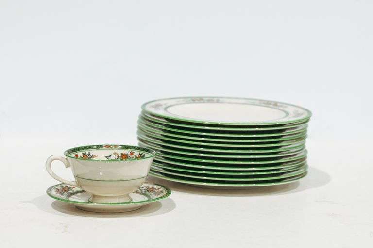 Coxon Belleek Luncheon plates and cups