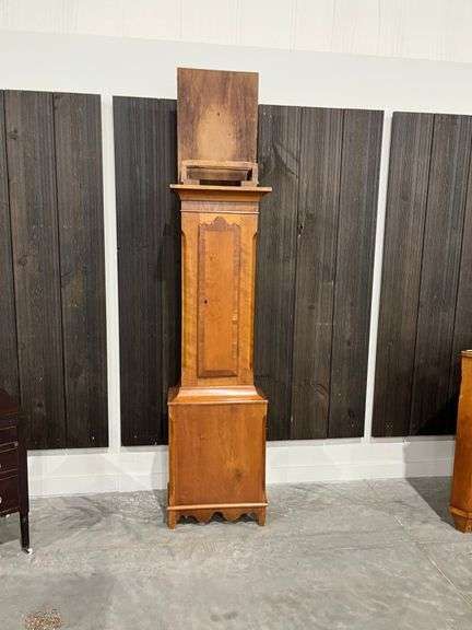 Holmes County Clock