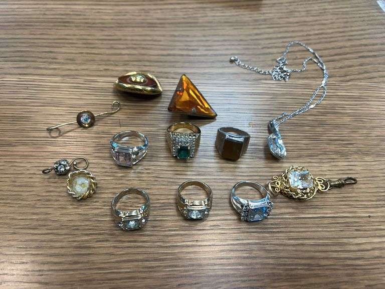 Assorted Jewelry
