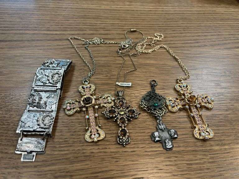 Assorted Jewelry