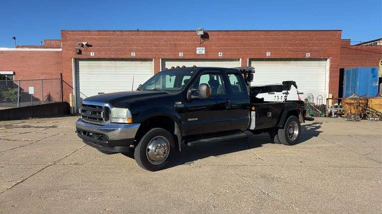 2003  Ford  F-550 XLT  Ext. Cab Pickup