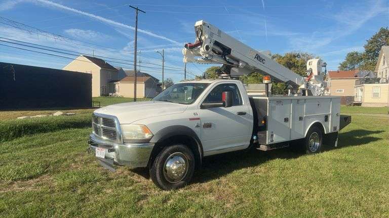 2012  Dodge  Ram 5500   Bucket Truck