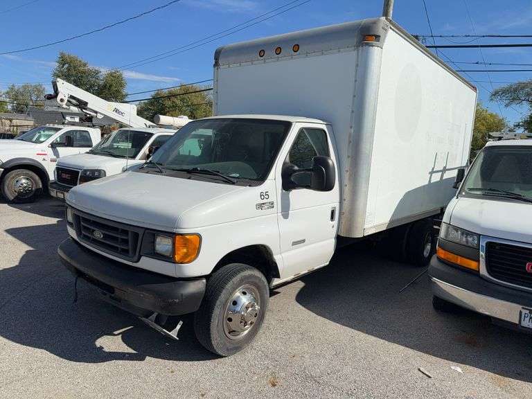2005  Ford  E-450  Service Truck